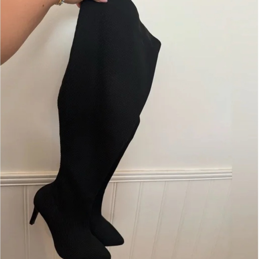 Elegant Black Women's Knee-High Boots